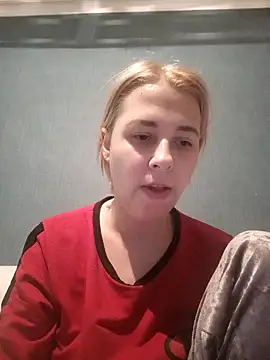 Snapshot of Gussie_Bridie chatting on January 5, 2025, 3:13 pm Gussie Bridie online show from January 5, 2025, 3:13 pm