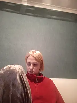 Snapshot of Gussie_Bridie chatting on January 6, 2025, 3:08 pm Gussie Bridie online show from January 6, 2025, 3:08 pm