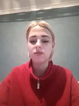 Snapshot of Gussie_Bridie chatting on January 8, 2025, 1:09 pm Gussie Bridie online show from January 8, 2025, 1:09 pm