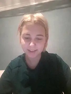 Snapshot of Gussie_Bridie chatting on January 18, 2025, 3:16 pm Gussie Bridie online show from January 18, 2025, 3:16 pm