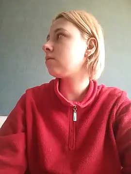 Snapshot of Gussie_Bridie chatting on January 29, 2025, 9:33 am Gussie Bridie online show from January 29, 2025, 9:33 am