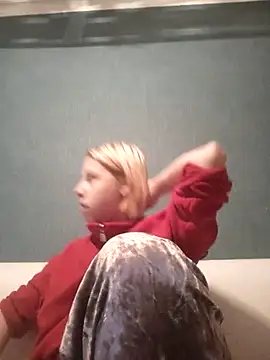 Snapshot of Gussie_Bridie chatting on January 30, 2025, 3:19 pm Gussie Bridie online show from January 30, 2025, 3:19 pm