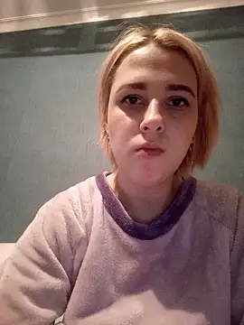 Snapshot of Gussie_Bridie chatting on February 2, 2025, 2:45 pm Gussie Bridie online show from February 2, 2025, 2:45 pm