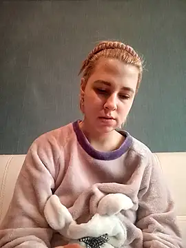 Snapshot of Gussie_Bridie chatting on February 5, 2025, 10:41 am Gussie Bridie online show from February 5, 2025, 10:41 am