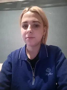 Snapshot of Gussie_Bridie chatting on February 7, 2025, 2:37 pm Gussie Bridie online show from February 7, 2025, 2:37 pm