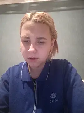 Snapshot of Gussie_Bridie chatting on February 9, 2025, 2:50 pm Gussie Bridie online show from February 9, 2025, 2:50 pm