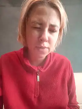 Snapshot of Gussie_Bridie chatting on February 13, 2025, 7:24 am Gussie Bridie online show from February 13, 2025, 7:24 am