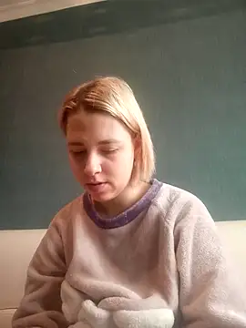 Snapshot of Gussie_Bridie chatting on February 26, 2025, 2:46 pm Gussie Bridie online show from February 26, 2025, 2:46 pm