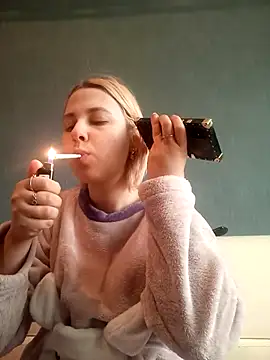 Snapshot of Gussie_Bridie chatting on February 28, 2025, 6:21 am Gussie Bridie online show from February 28, 2025, 6:21 am