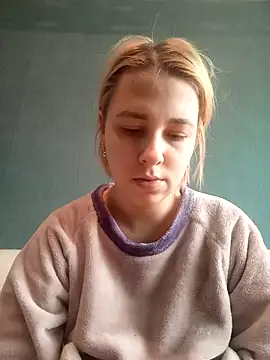 Snapshot of Gussie_Bridie chatting on March 2, 2025, 9:21 am Gussie Bridie online show from March 2, 2025, 9:21 am