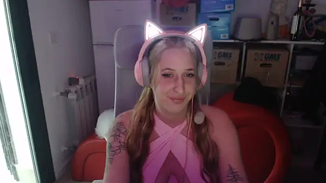 Pinkyladyxxx online show from February 12, 2025, 5:16 pm