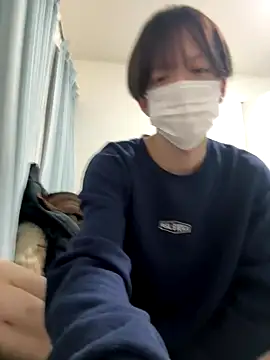 yuuuuma578 online show from December 18, 2025, 4:02 pm