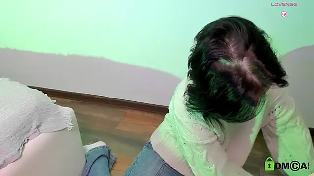 Alina Mills online show from February 14, 2025, 11:21 am