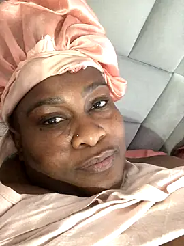 bustytitsxxx online show from October 27, 2025, 5:55 am