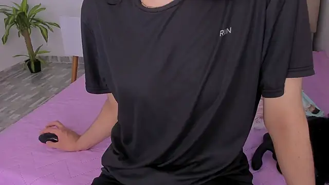 Black Rose2 online show from March 15, 2026, 11:49 am