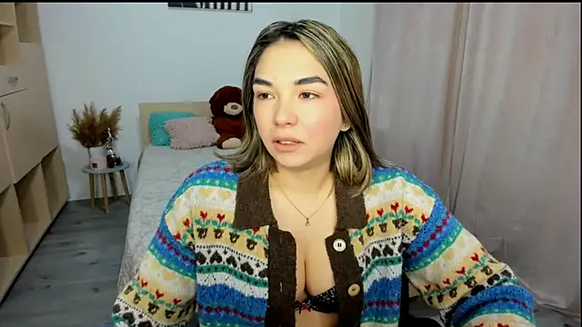 Alexa Dolly12 online show from January 19, 2026, 7:01 am