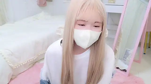 Sayuringo  online show from March 11, 2025, 2:29 pm