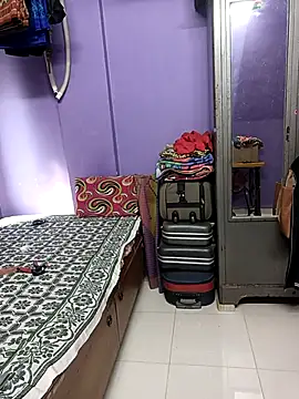 INDIAN PRINCE 01 online show from November 11, 2025, 8:36 am