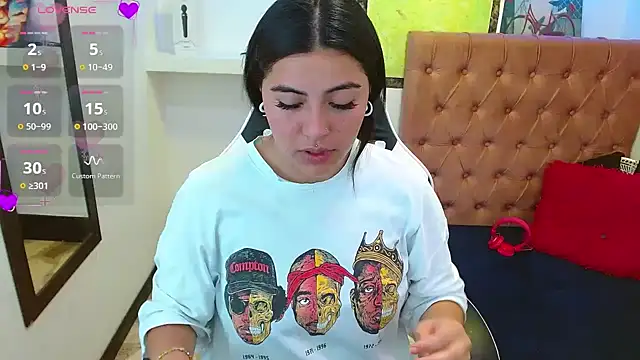  luna torres online show from November 28, 2025, 1:25 pm