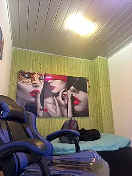  luna torres online show from March 12, 2026, 1:06 pm