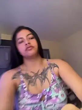  luna torres online show from April 5, 2026, 12:46 pm