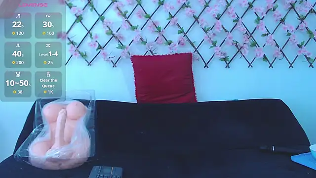 tiffany gomez9 online show from October 19, 2025, 2:40 pm