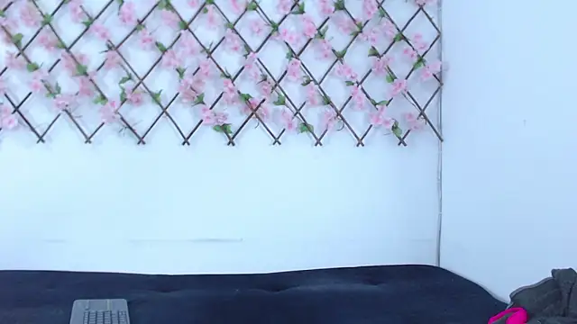 tiffany gomez9 online show from March 27, 2026, 1:44 pm