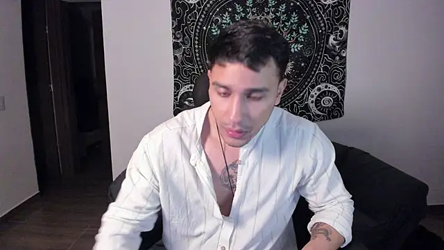 Snapshot of JayMarcos_ chatting on February 1, 2025, 1:55 am JayMarcos online show from February 1, 2025, 1:55 am