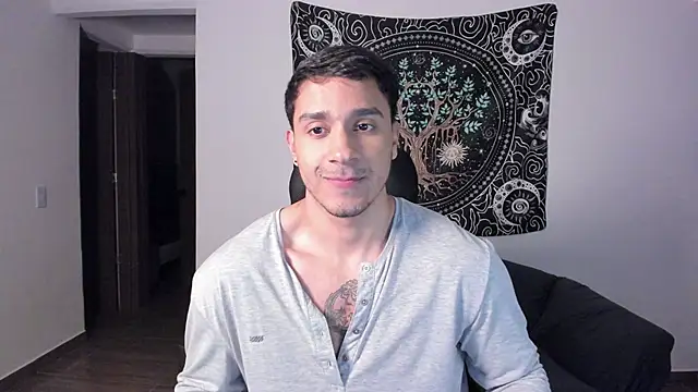 Snapshot of JayMarcos_ chatting on February 3, 2025, 2:03 am JayMarcos online show from February 3, 2025, 2:03 am