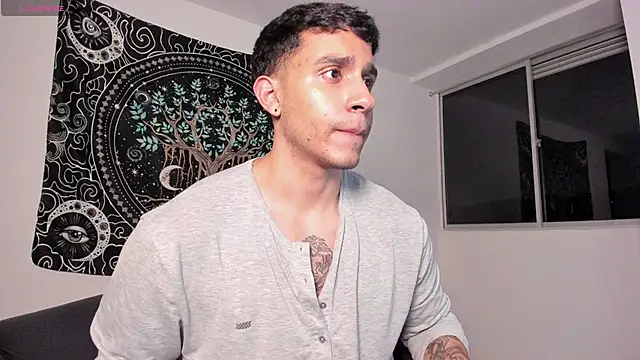 Snapshot of JayMarcos_ chatting on March 5, 2025, 4:02 am JayMarcos online show from March 5, 2025, 4:02 am