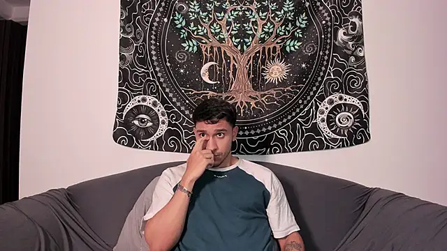 Snapshot of JayMarcos_ chatting on March 11, 2025, 5:05 am JayMarcos online show from March 11, 2025, 5:05 am