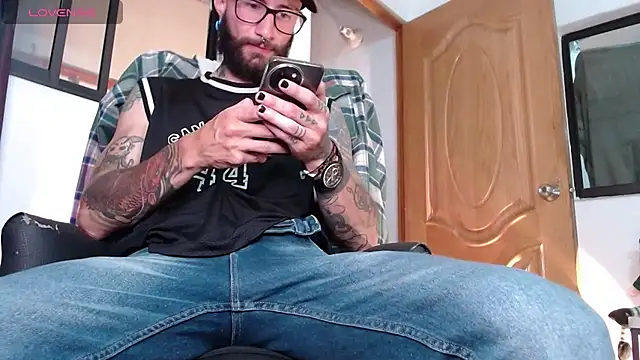 ren stipee online show from February 9, 2025, 3:00 am