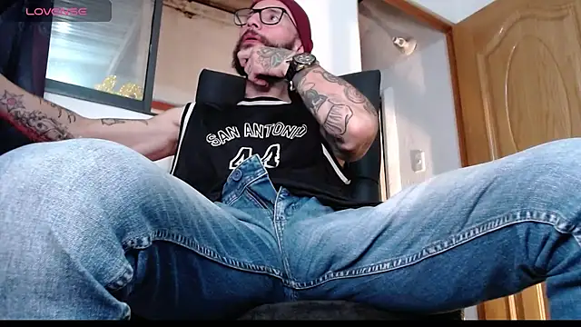 ren stipee online show from March 15, 2025, 6:14 am