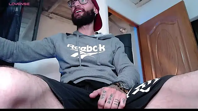 ren stipee online show from March 18, 2025, 1:10 am