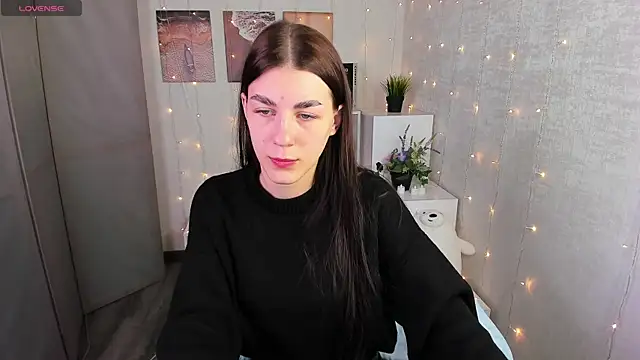 toooyour online show from October 20, 2025, 9:59 pm