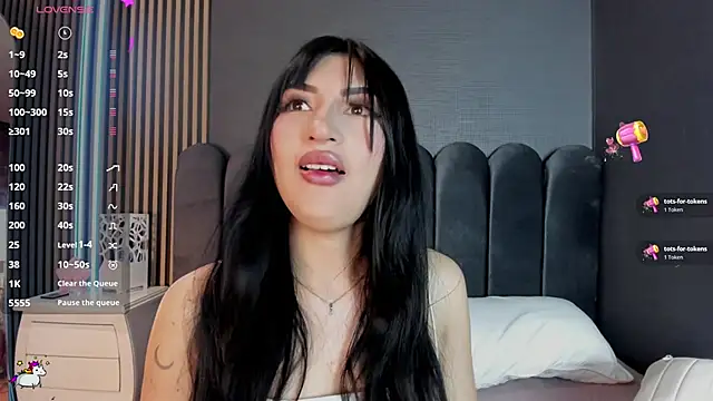 Nicolette ks  online show from March 12, 2026, 4:07 am