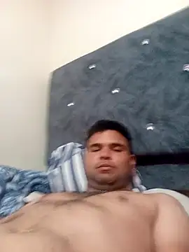 Snapshot of PITBuk_708 chatting on November 3, 2025, 7:15 pm PITBuk 708 online show from November 3, 2025, 7:15 pm