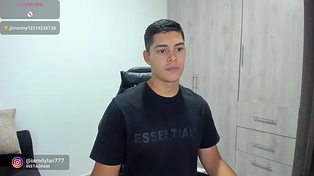 Iamdylan777 online show from February 8, 2025, 10:51 pm