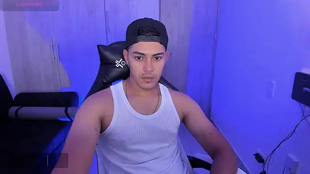 Iamdylan777 online show from February 17, 2025, 10:36 pm