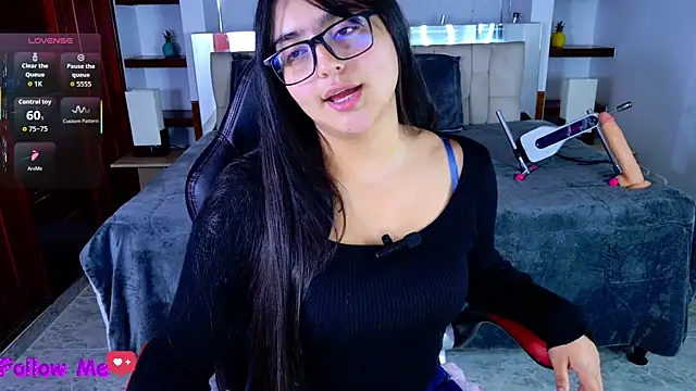 scarlleth  online show from January 7, 2026, 12:07 pm