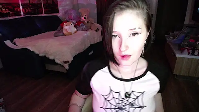 Kira Bakker online show from October 9, 2025, 10:30 pm