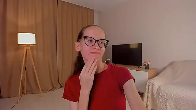 BettyBrowni online show from October 22, 2025, 4:18 pm