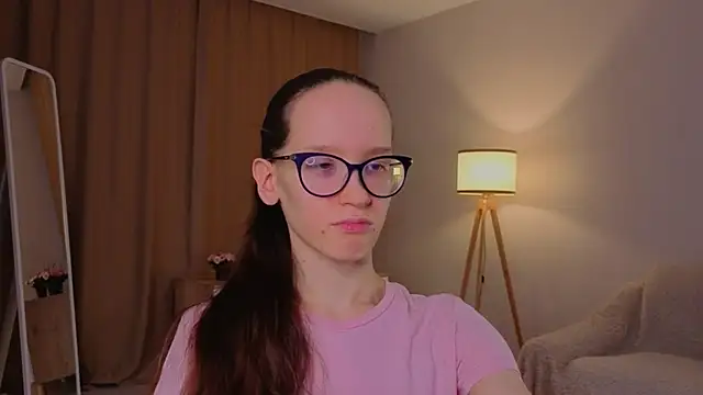 Snapshot of BettyBrowni chatting on March 7, 2026, 4:04 pm BettyBrowni online show from March 7, 2026, 4:04 pm