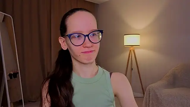 Snapshot of BettyBrowni chatting on March 10, 2026, 4:12 pm BettyBrowni online show from March 10, 2026, 4:12 pm