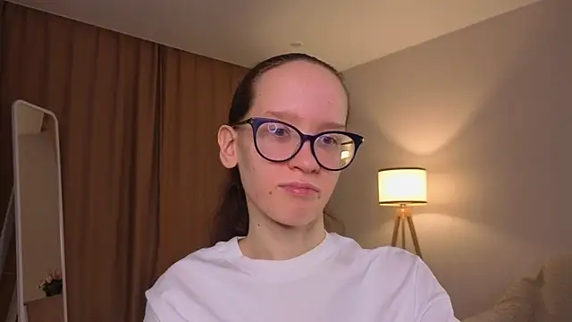 Snapshot of BettyBrowni chatting on March 19, 2026, 4:11 pm BettyBrowni online show from March 19, 2026, 4:11 pm