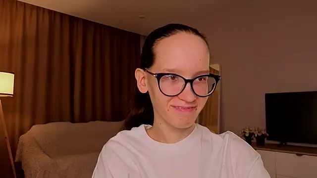 Snapshot of BettyBrowni chatting on April 4, 2026, 4:15 pm BettyBrowni online show from April 4, 2026, 4:15 pm