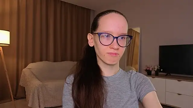 Snapshot of BettyBrowni chatting on April 9, 2026, 4:12 pm BettyBrowni online show from April 9, 2026, 4:12 pm