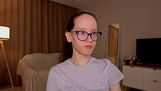 Snapshot of BettyBrowni chatting on April 14, 2026, 4:13 pm BettyBrowni online show from April 14, 2026, 4:13 pm