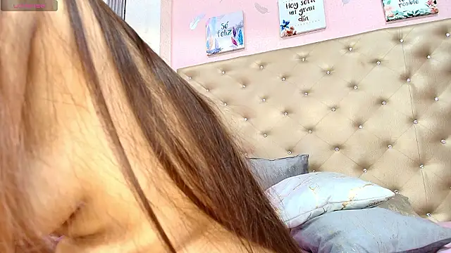 Paola  23 online show from February 12, 2026, 3:56 am