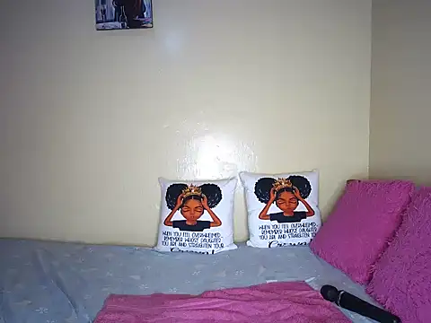 Snapshot of Sparkles_J chatting on March 16, 2025, 9:49 am Sparkles J online show from March 16, 2025, 9:49 am